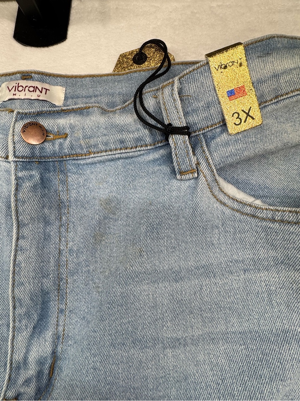 Vibrant M.I.U. 3X Light Wash Distressed Ripped Wide Leg Jeans NWT - Picture 4 of 16